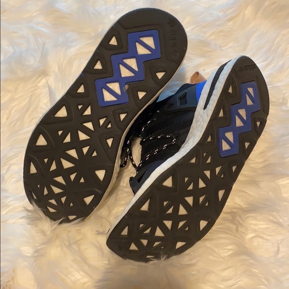 Adidas Flynit - Picture 5 of 7